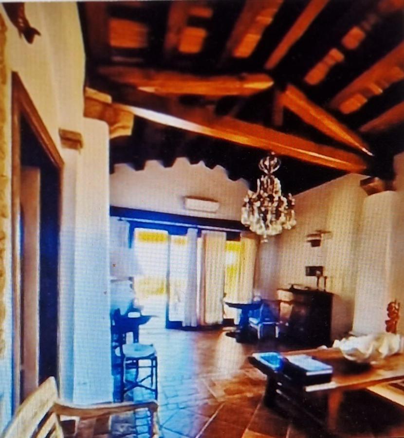 Villa Smeralda ออลเบีย ภายนอก รูปภาพ
