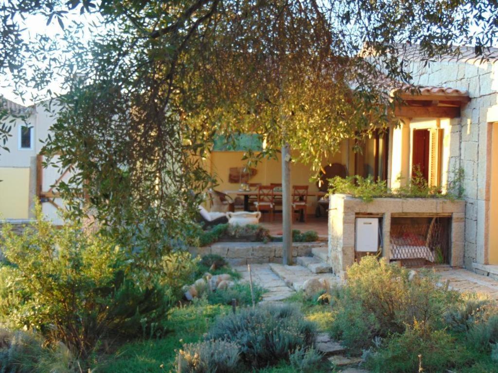 Villa Smeralda ออลเบีย ภายนอก รูปภาพ