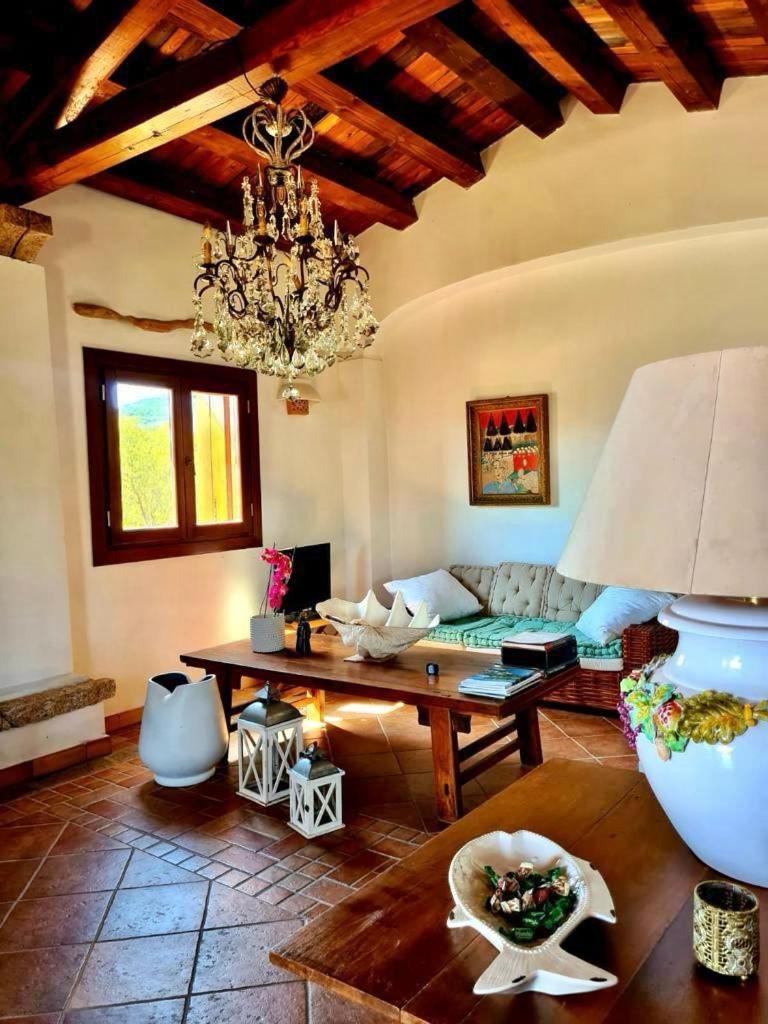 Villa Smeralda ออลเบีย ภายนอก รูปภาพ